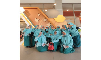 Empowering Local Economies Through Resilient Financial System - Siswa Smamsa Belajar Finansial di Festival Ekonomi