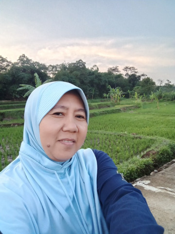 Dwi Lukitasari, S.Pd