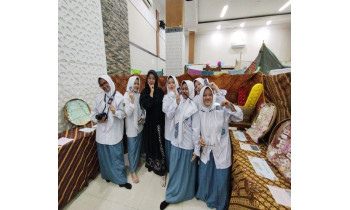Lestarikan Warisan Nusantara, Siswa Kelas XII SMAMSA Gelar Pameran Batik Wastra Loka